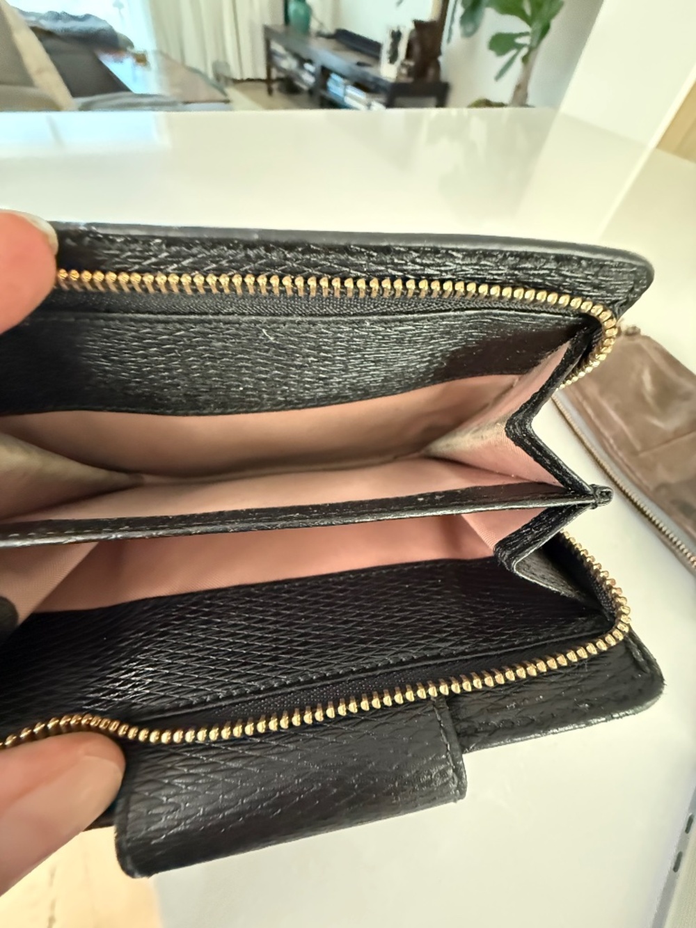 Hugo Boss Wallet - Picture 8 of 8